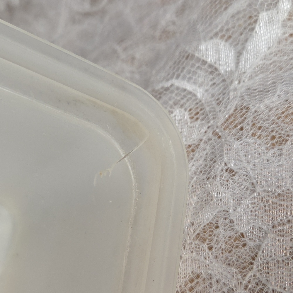 Tupperware: Cake Keeper Container - Picture 9 of 11